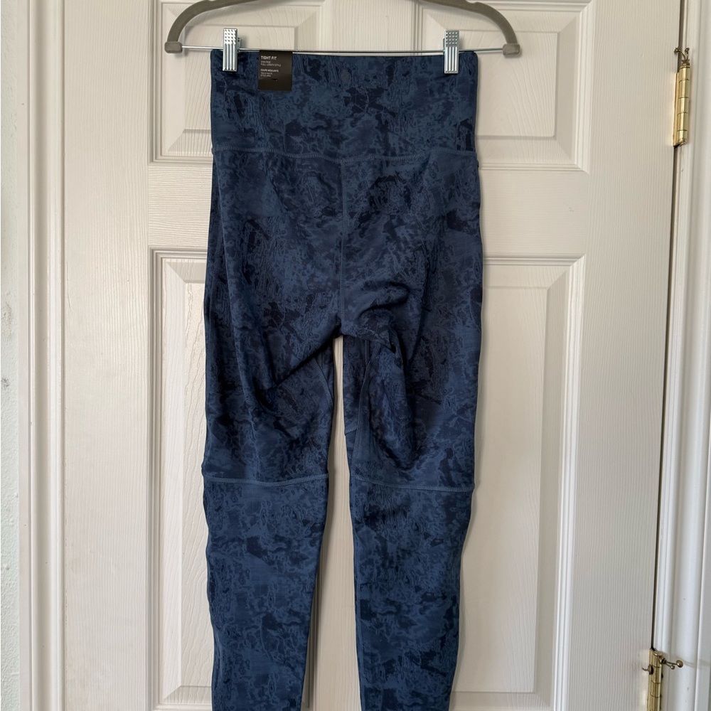 NWT Women’s adidas TERREX MULTI ALLOVER PRINT leggings - Picture 5 of 7